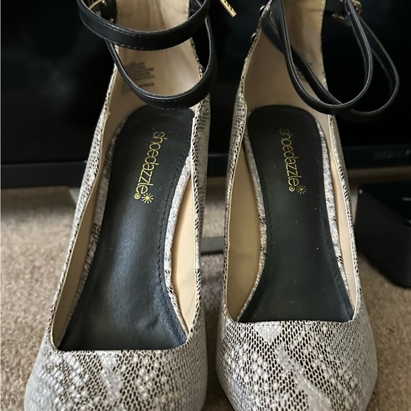 Snake Shoes - Picture 3 of 4